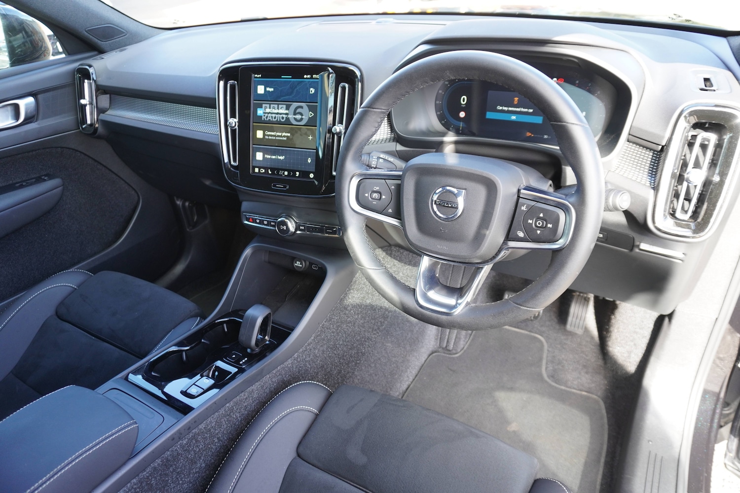 Used Volvo XC40 2025 for sale - 76598709: Photo 4