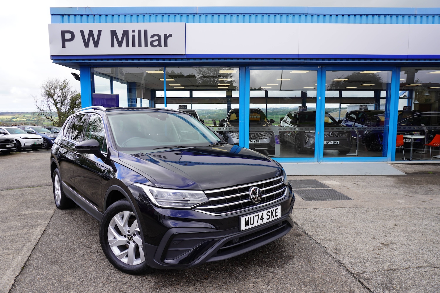 Used Volkswagen Tiguan Allspace 2024 for sale - 76598684: Photo 1