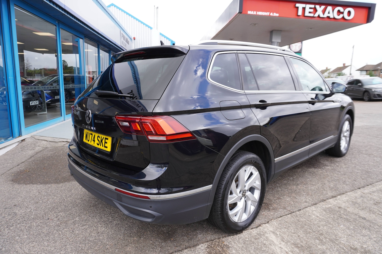 Used Volkswagen Tiguan Allspace 2024 for sale - 76598684: Photo 3
