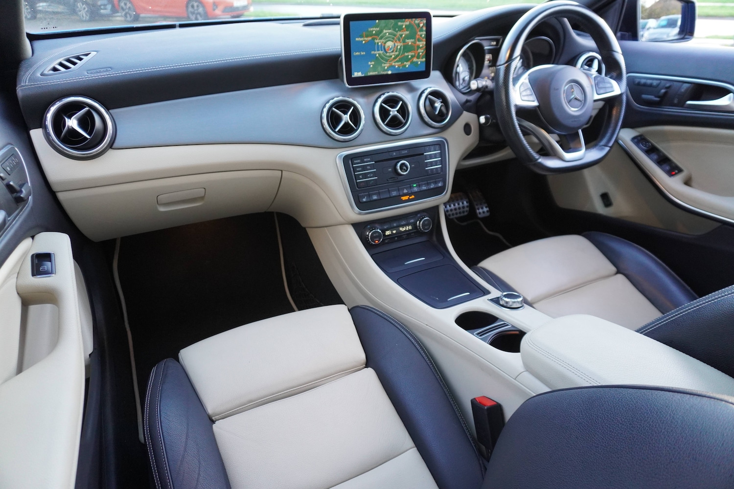 Used Mercedes-Benz GLA 2016 for sale - 77006550: Photo 30