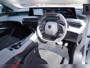 Used Peugeot 3008 2024 for sale - 76598661: Photo