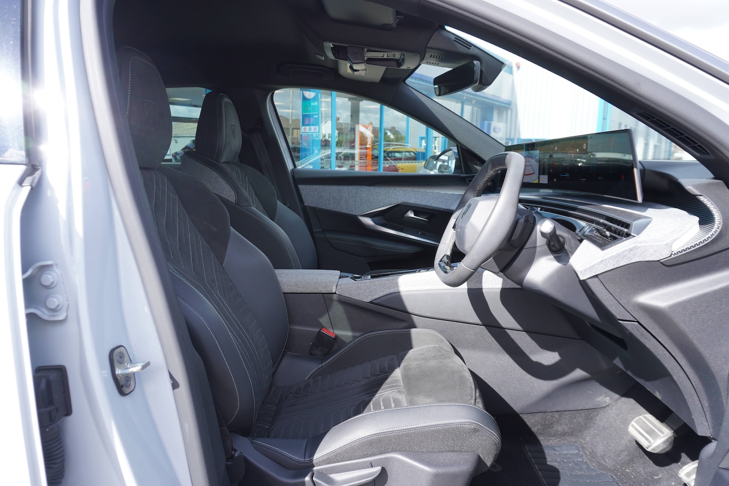 Used Peugeot 3008 2024 for sale - 76598661: Photo 5