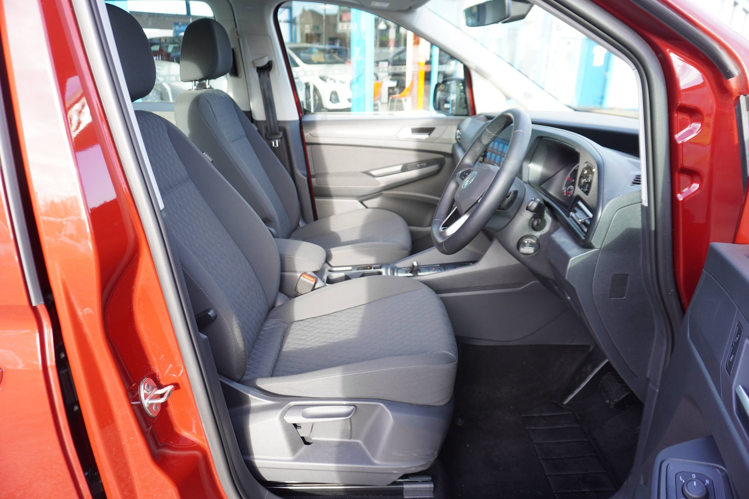 Used Volkswagen Caddy Maxi 2022 for sale - 76931463: Photo 5