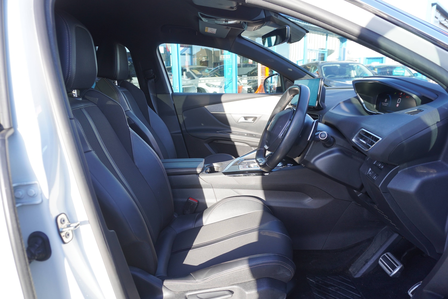 Used Peugeot 5008 2022 for sale - 76931460: Photo 7