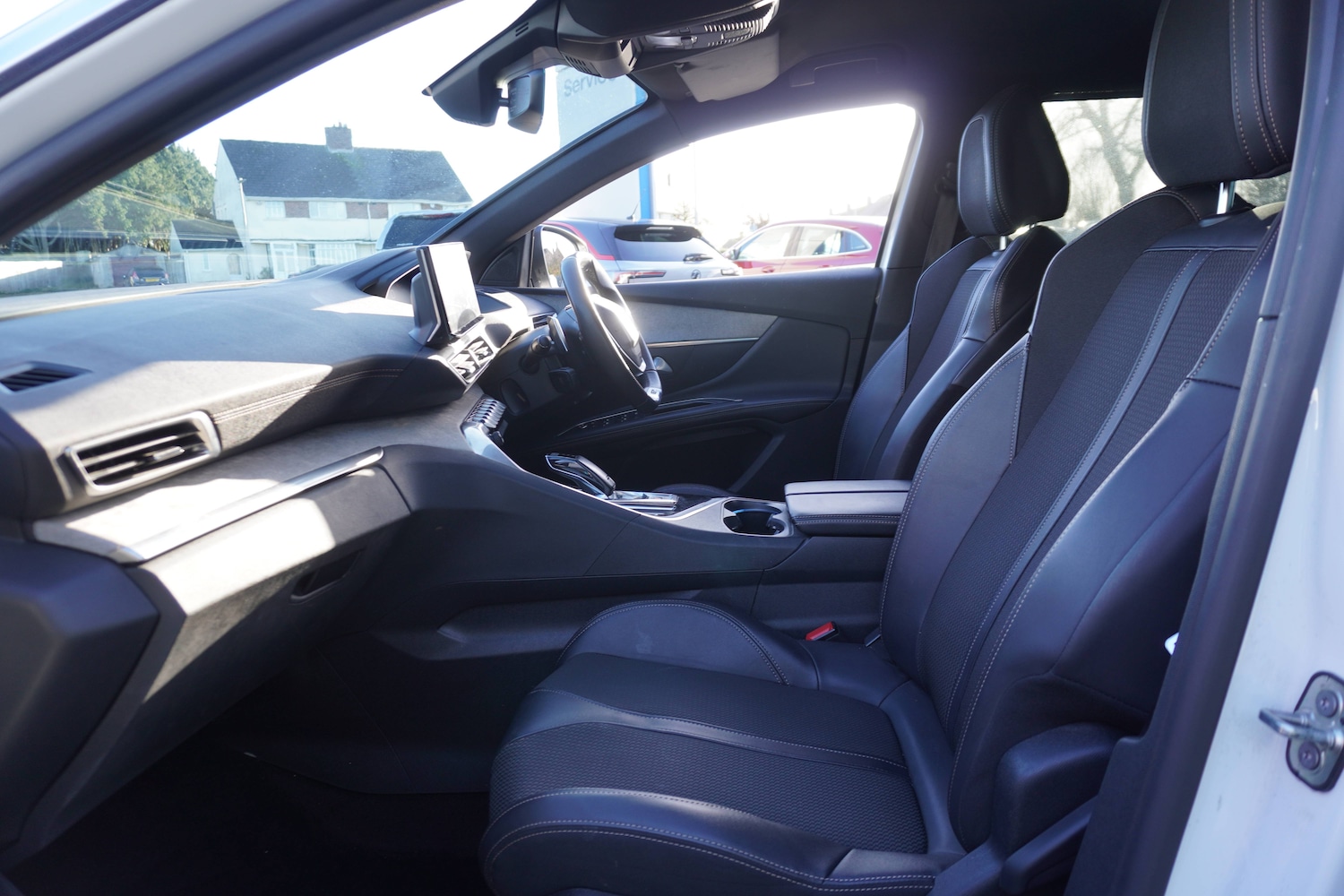 Used Peugeot 5008 2022 for sale - 76931460: Photo 8