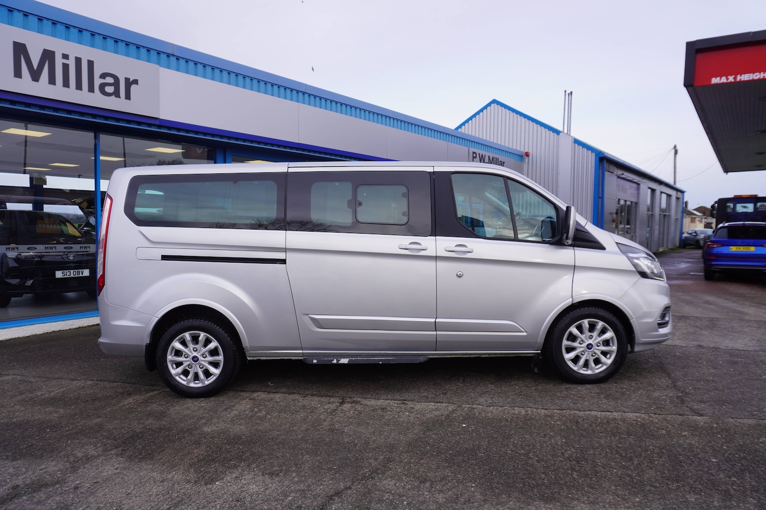 Used Ford Tourneo Custom 2023 for sale - 77152419: Photo 2