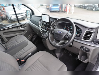 Used Ford Tourneo Custom 2023 for sale - 77152419: Photo