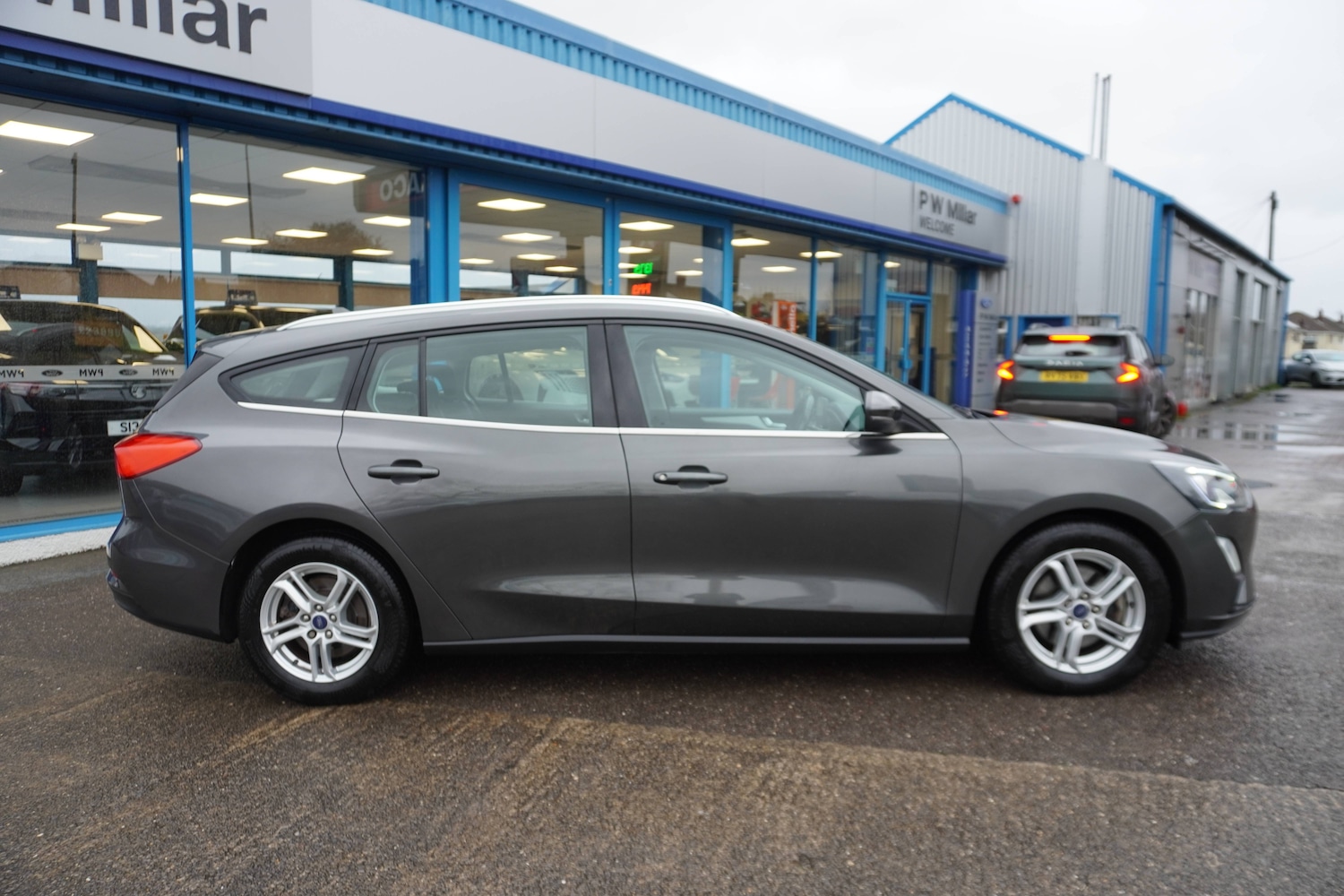 Used Ford Focus for sale - 76879637: Photo 2