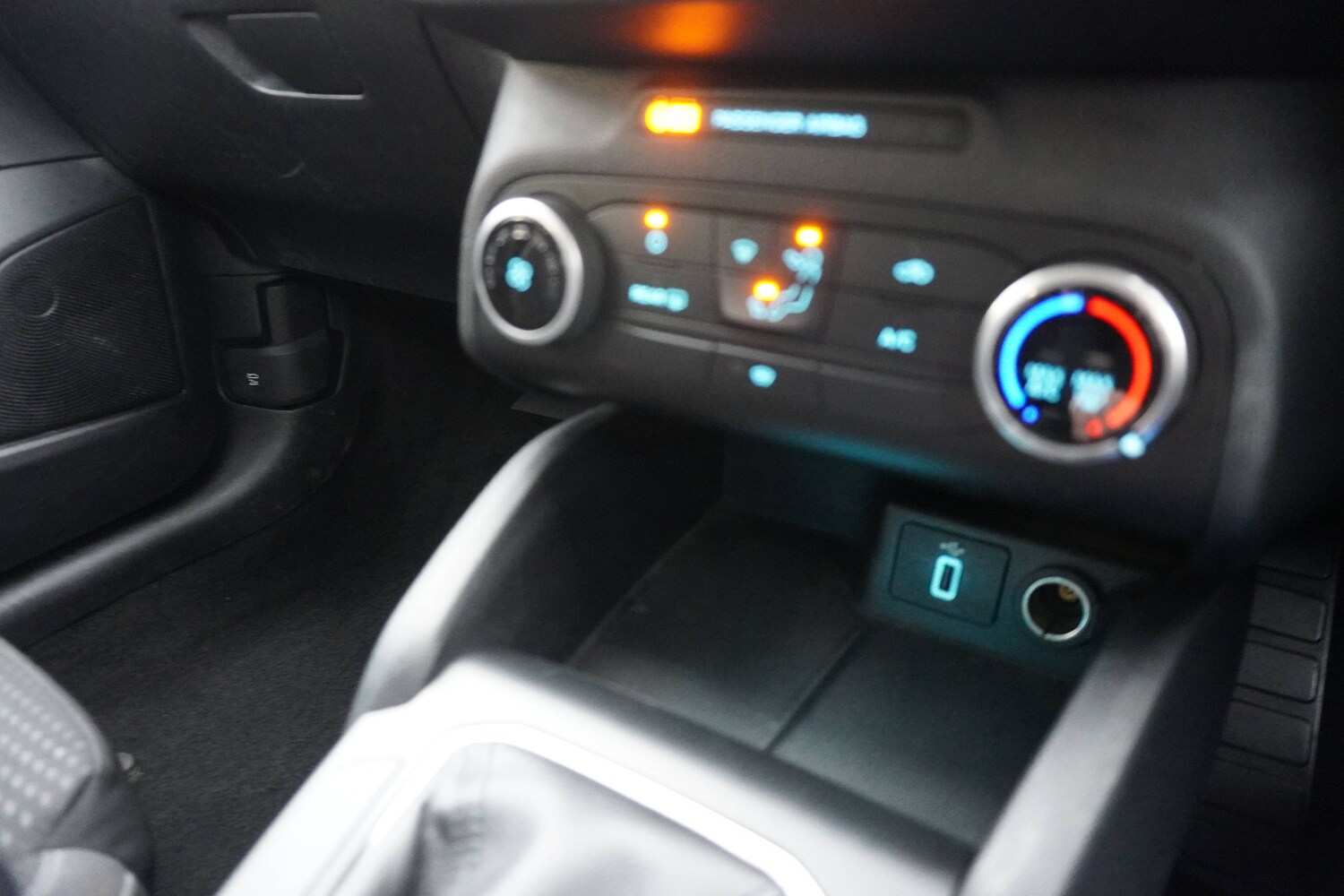 Used Ford Focus for sale - 76879637: Photo 24