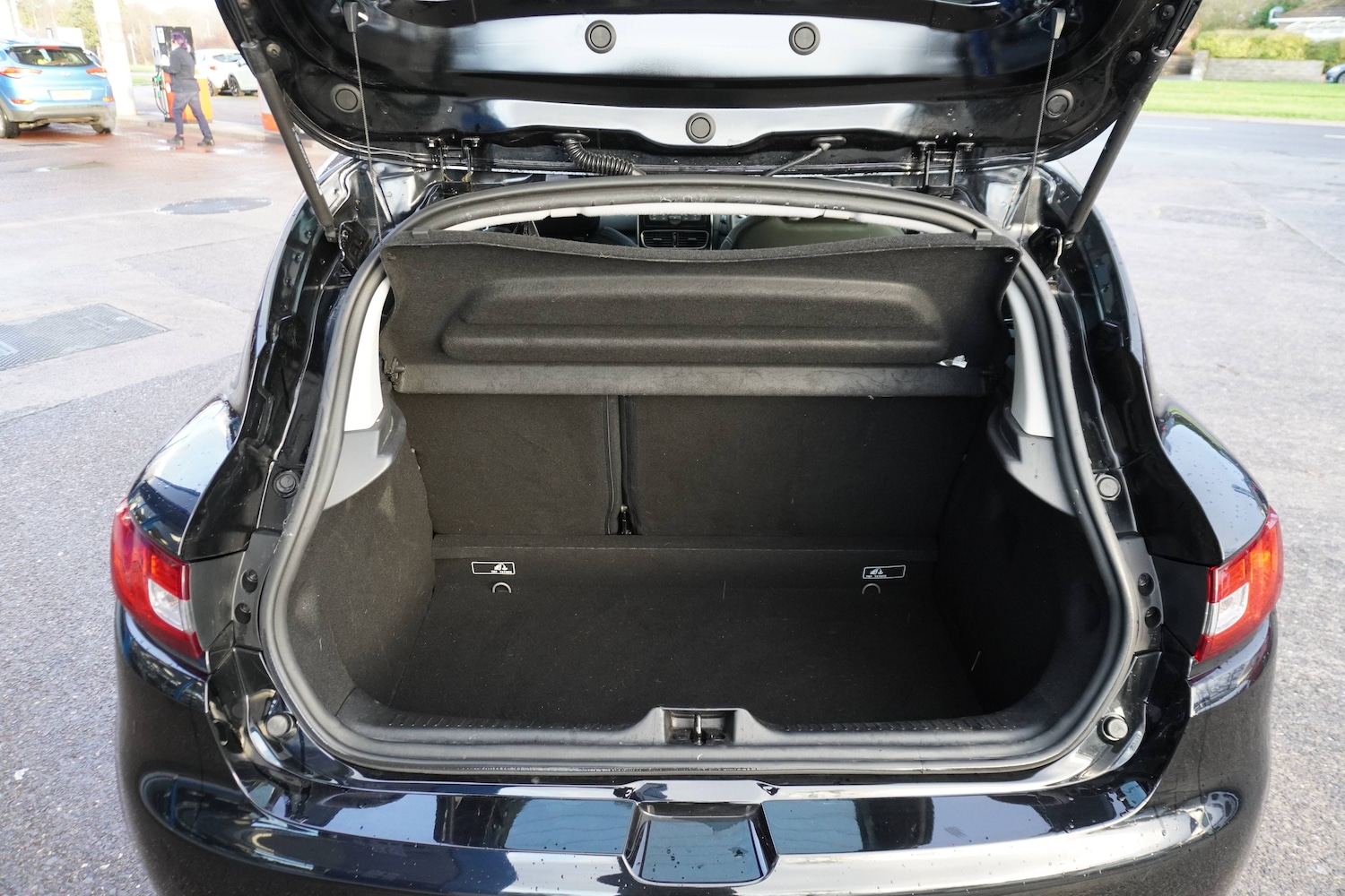 Used Renault Clio for sale - 76598675: Photo 11