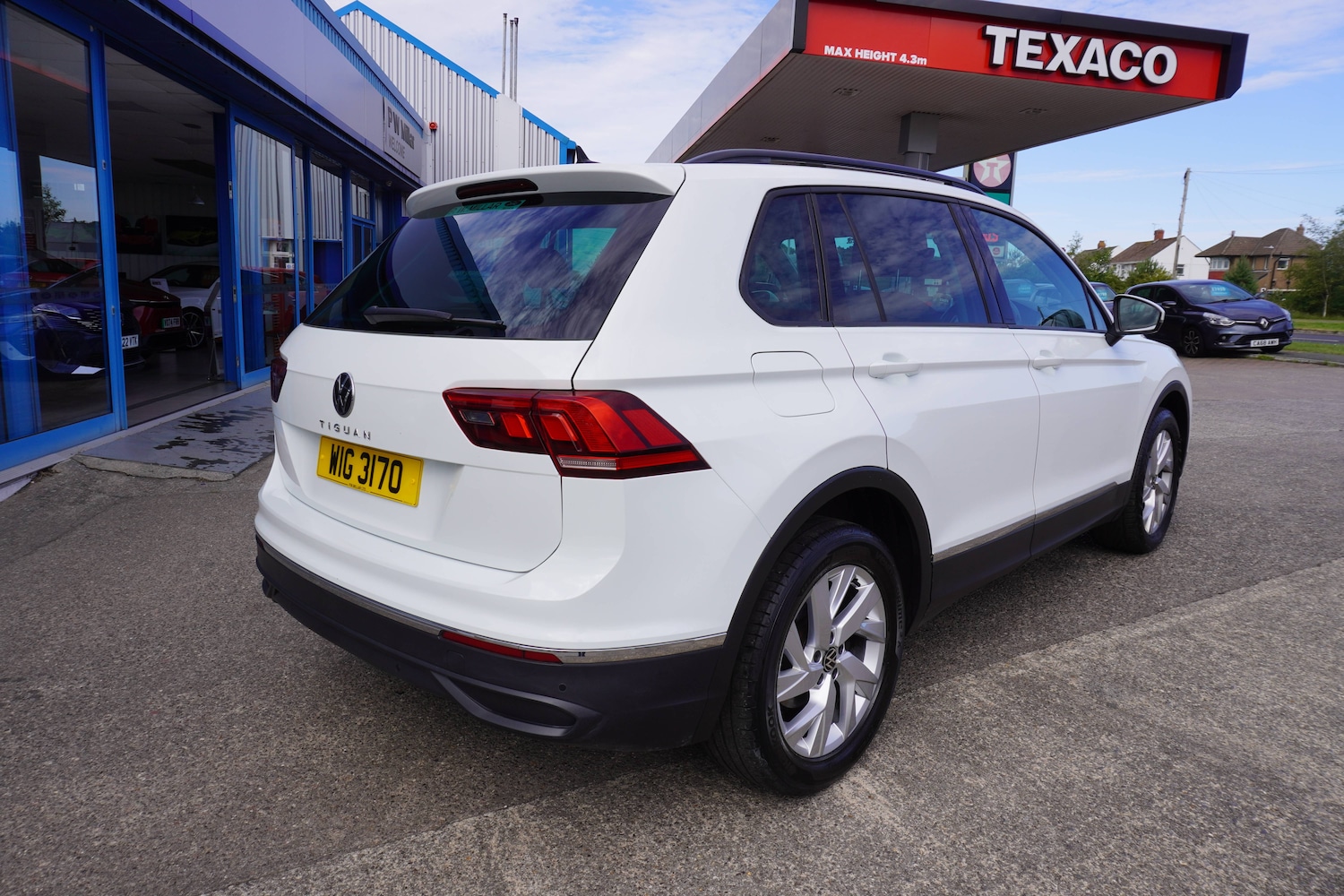 Used Volkswagen Tiguan 2022 for sale - 76598631: Photo 3