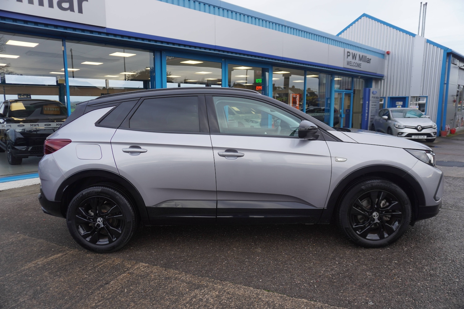 Used Vauxhall Grandland 2022 for sale - 76879640: Photo 2