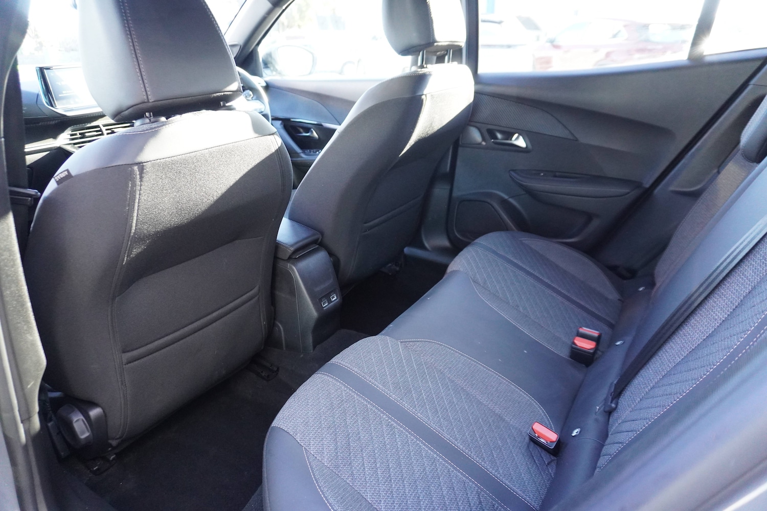 Used Peugeot 2008 2025 for sale - 76638825: Photo 8