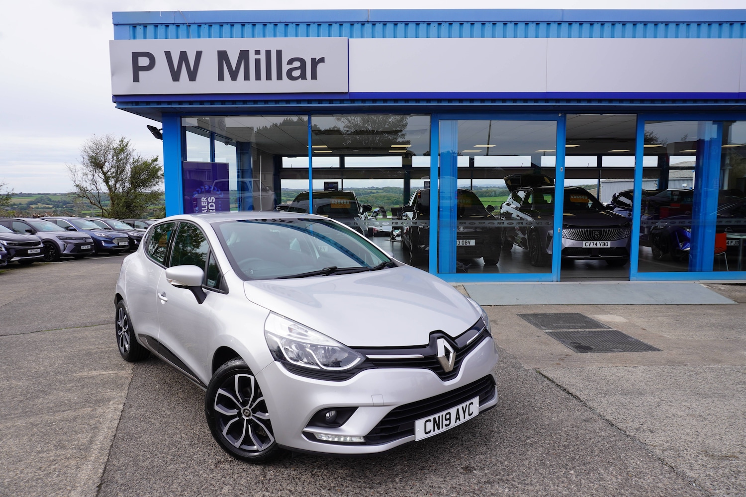 Used Renault Clio 2025 for sale - 76598620: Photo 1