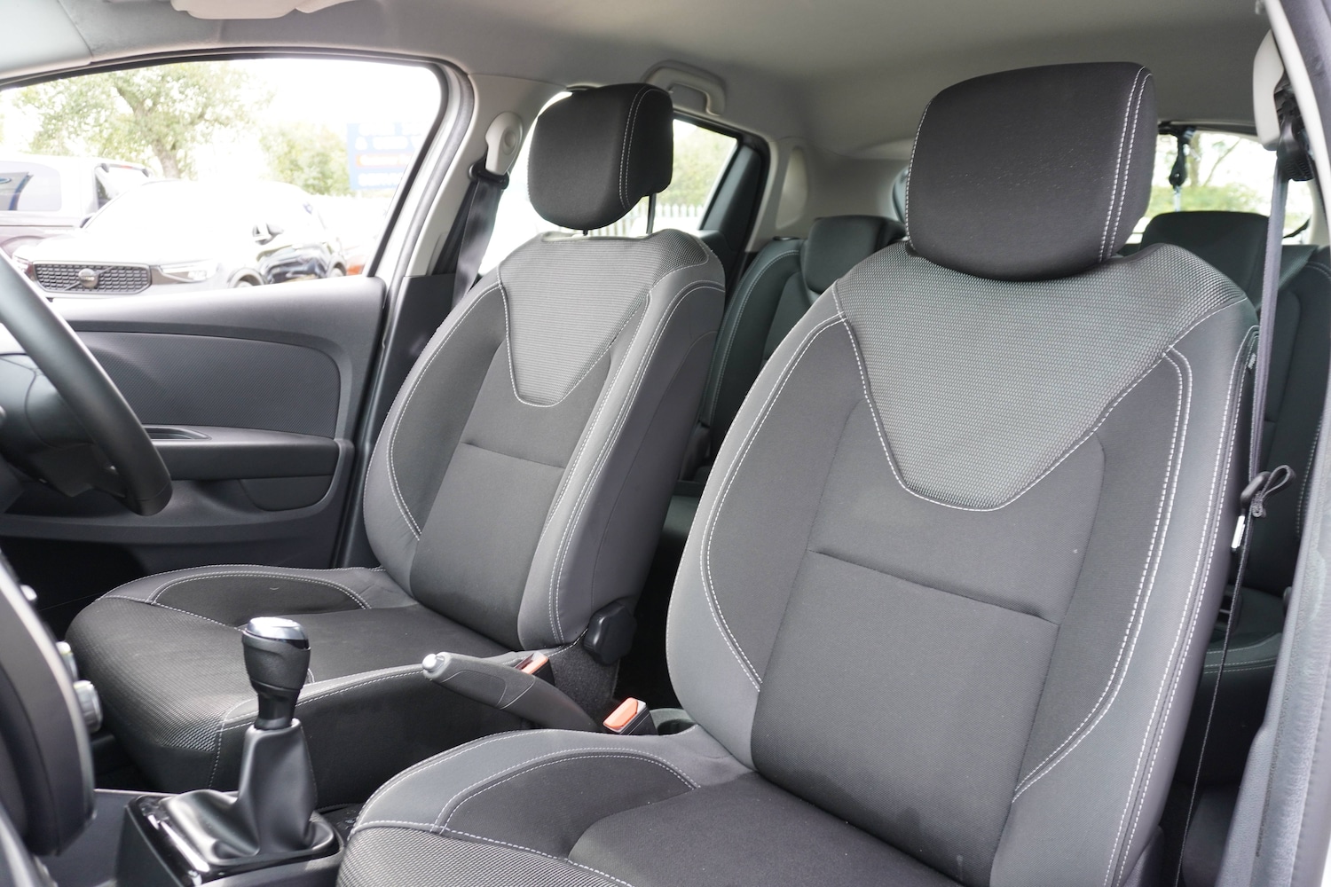 Used Renault Clio 2025 for sale - 76598620: Photo 18