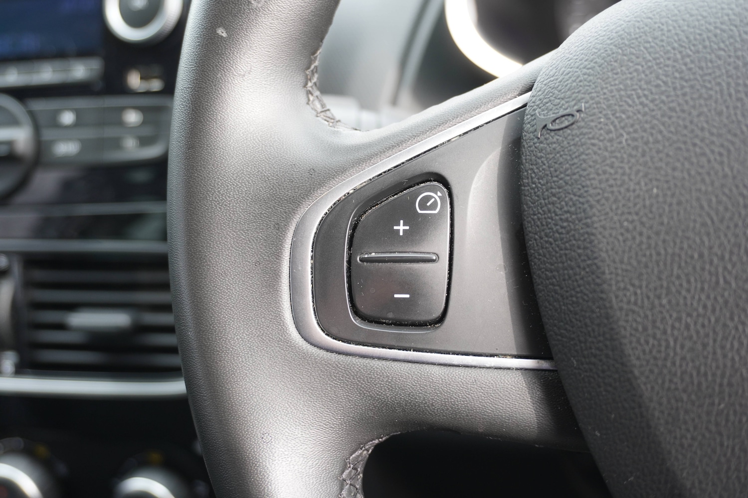 Used Renault Clio 2025 for sale - 76598620: Photo 27