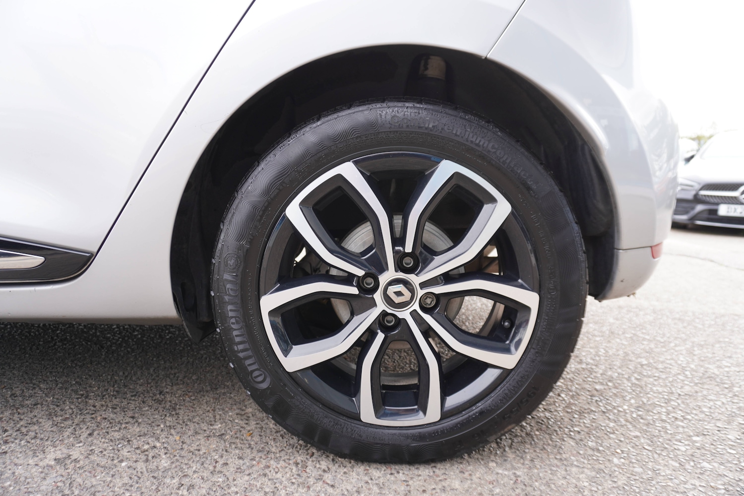 Used Renault Clio 2025 for sale - 76598620: Photo 33