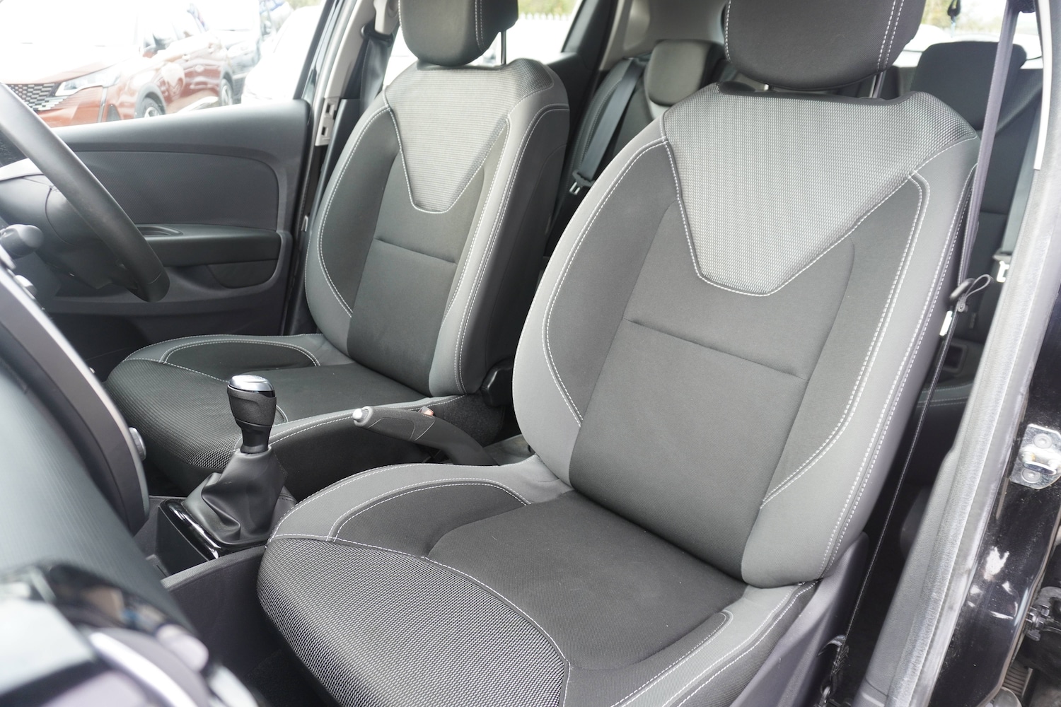 Used Renault Clio 2025 for sale - 76598693: Photo 16