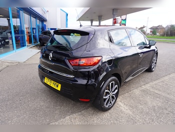 Used Renault Clio 2025 for sale - 76598693: Photo