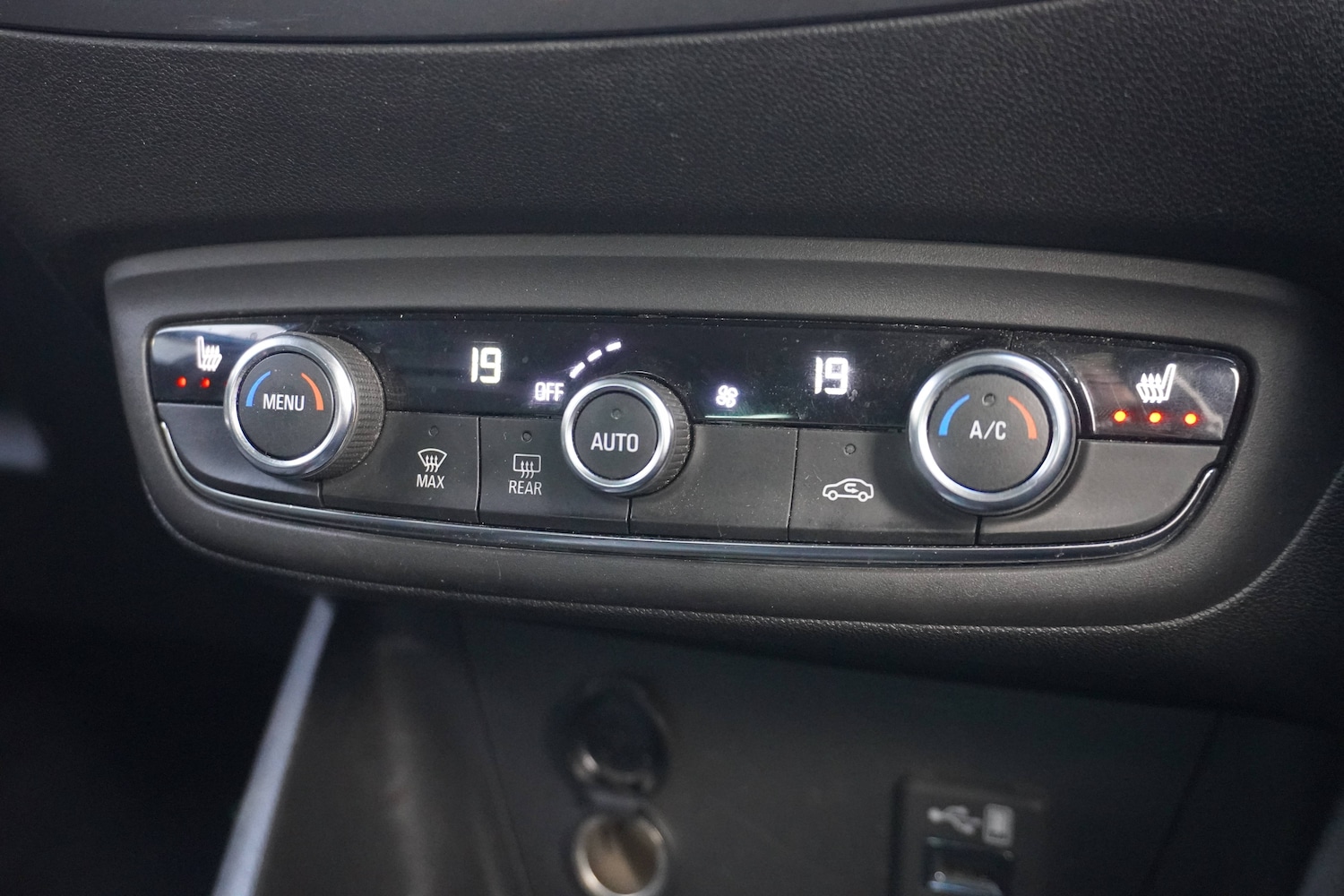 Used Vauxhall Crossland 2022 for sale - 76598721: Photo 23