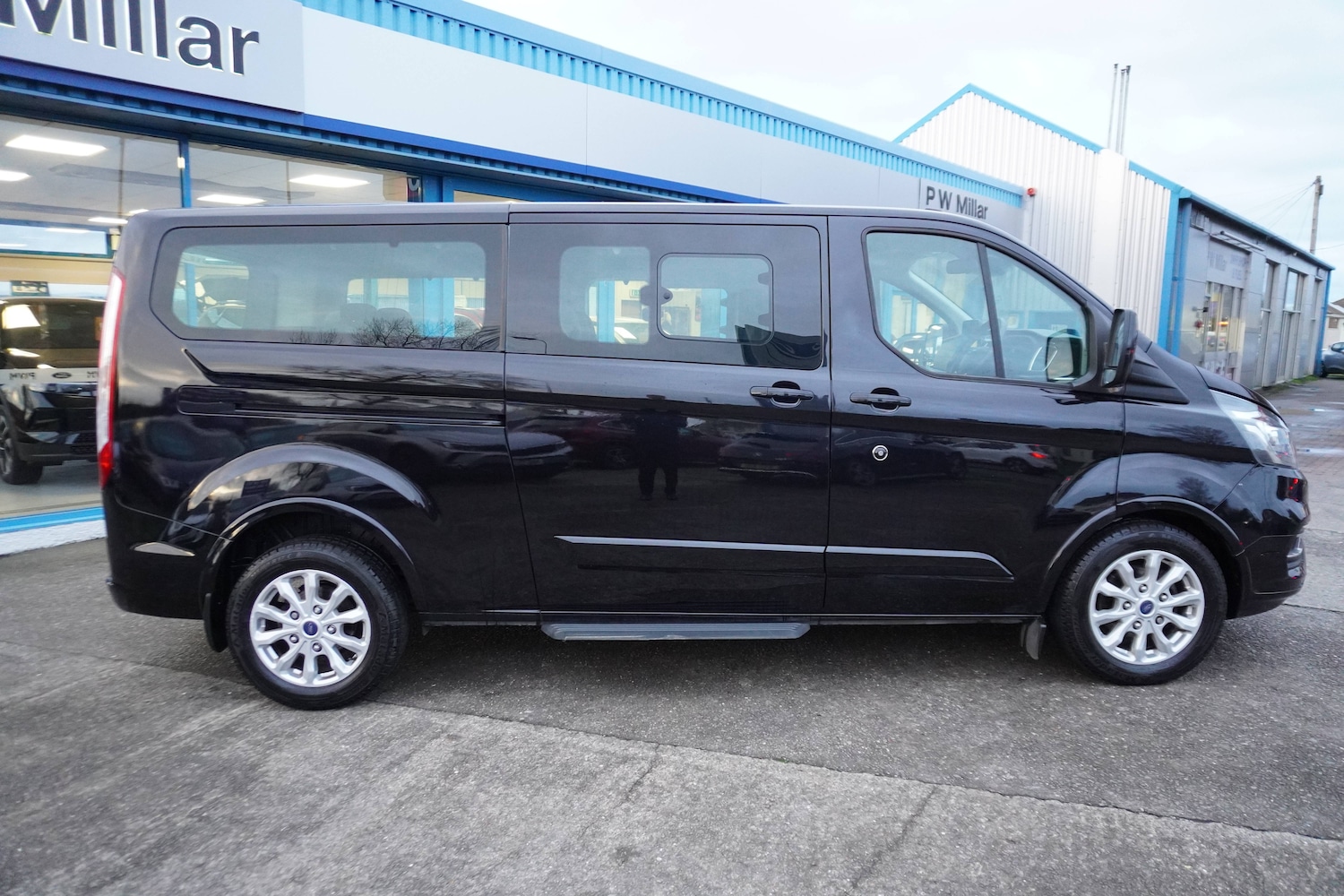 Used Ford Tourneo Custom 2022 for sale - 77034548: Photo 2