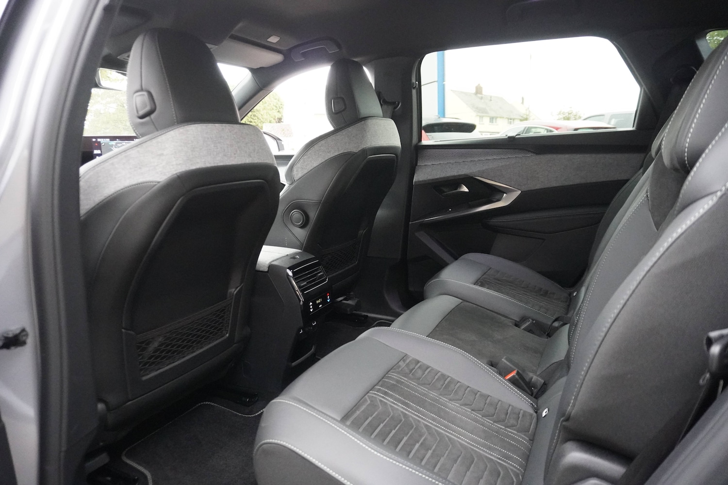 Used Peugeot E-5008 2024 for sale - 76598649: Photo 16