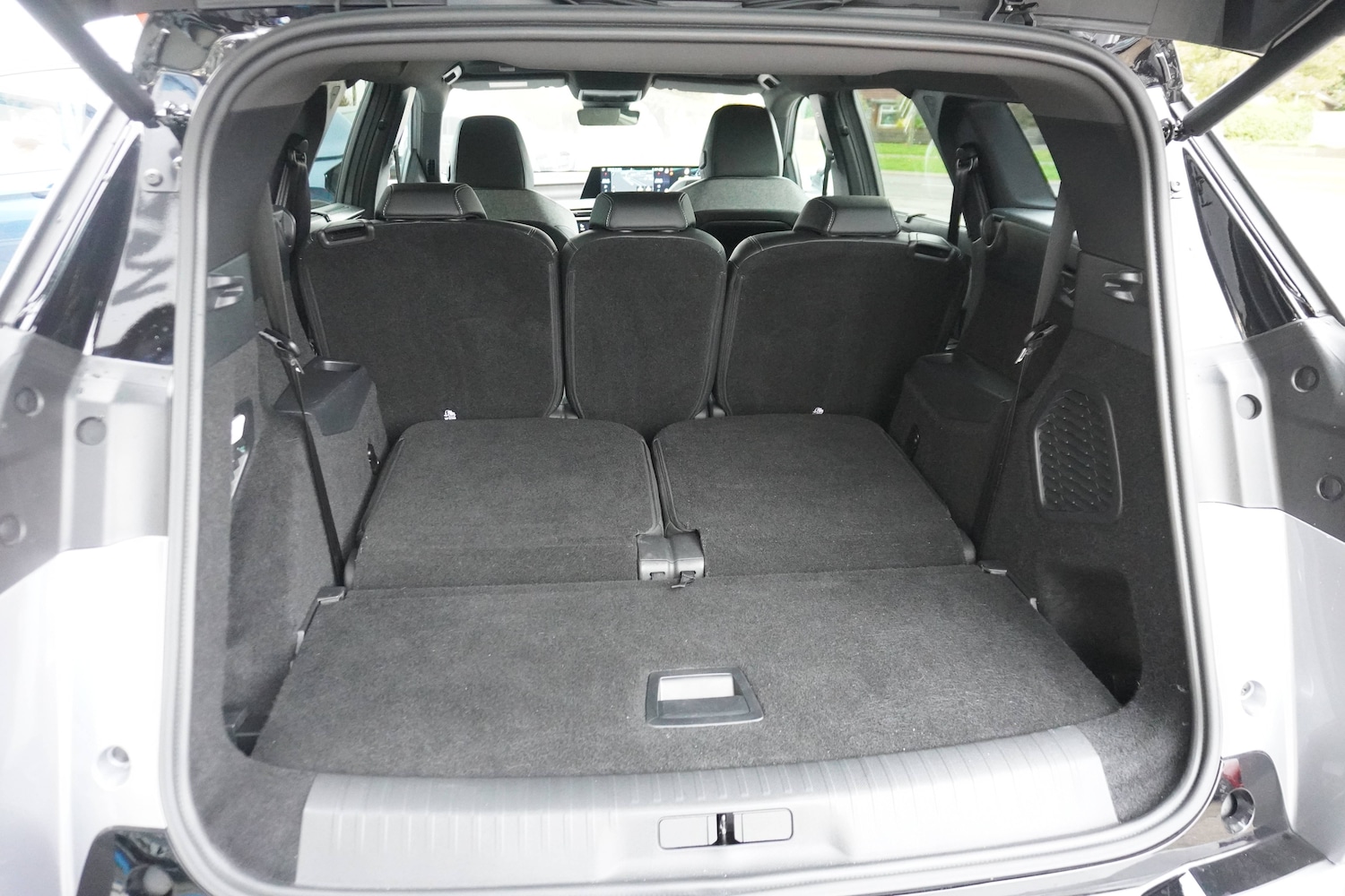 Used Peugeot E-5008 2024 for sale - 76598649: Photo 26