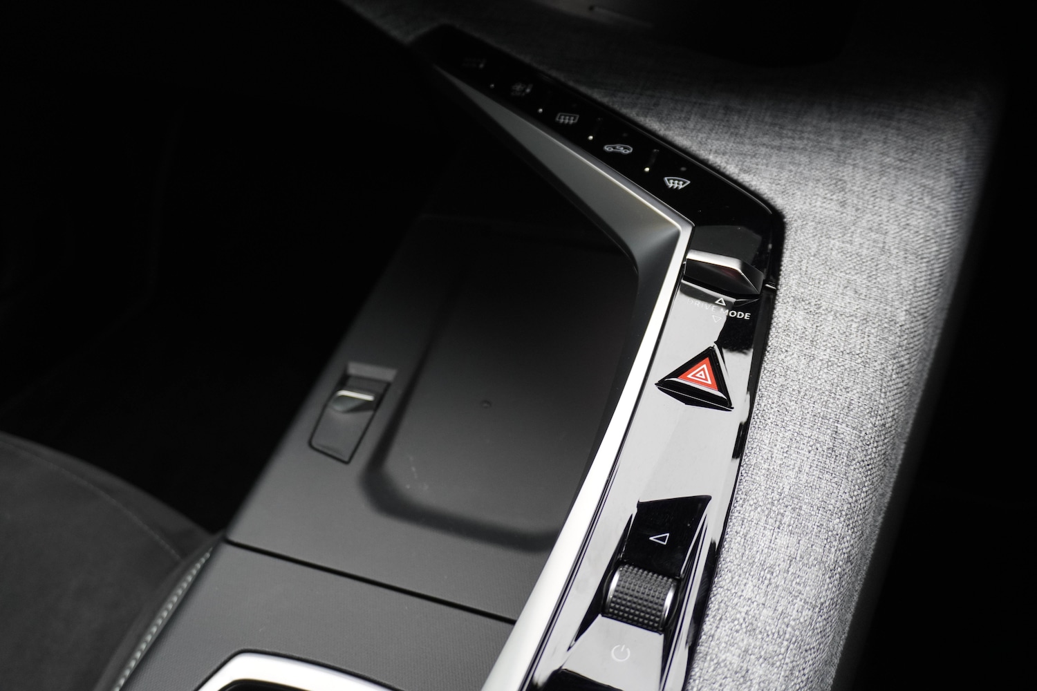 Used Peugeot E-5008 2024 for sale - 76598649: Photo 36