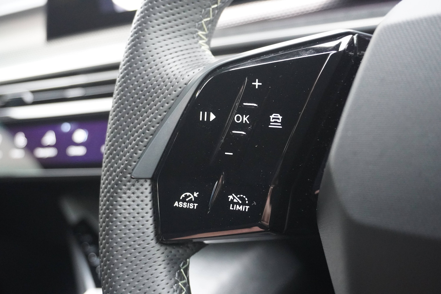 Used Peugeot E-5008 2024 for sale - 76598649: Photo 41