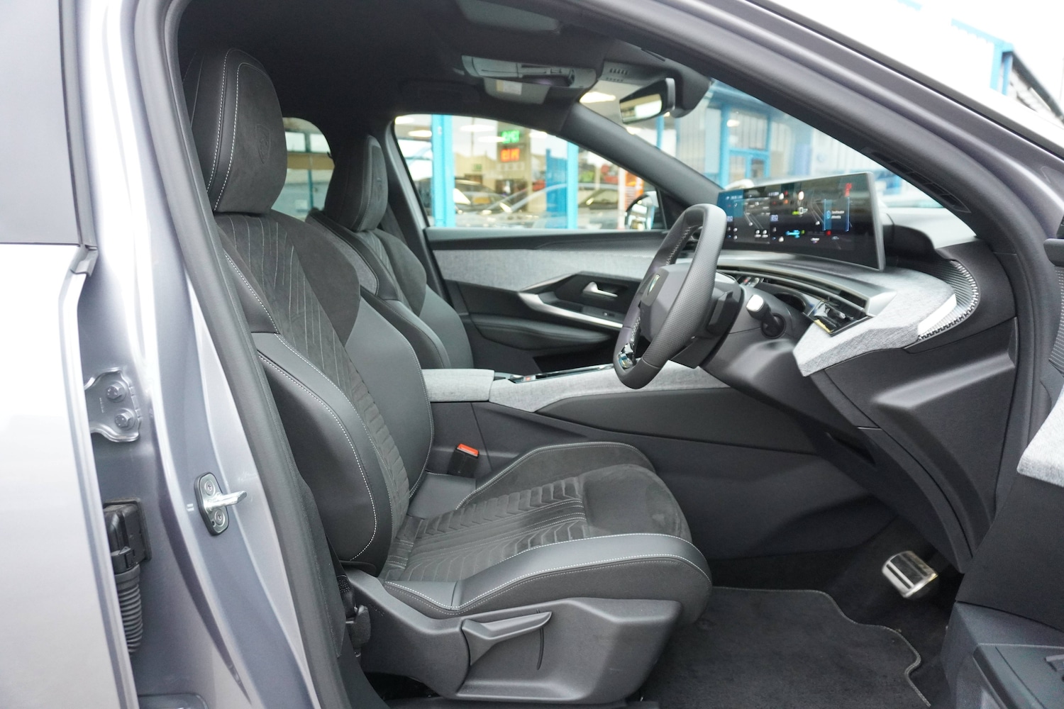 Used Peugeot E-5008 2024 for sale - 76598649: Photo 8