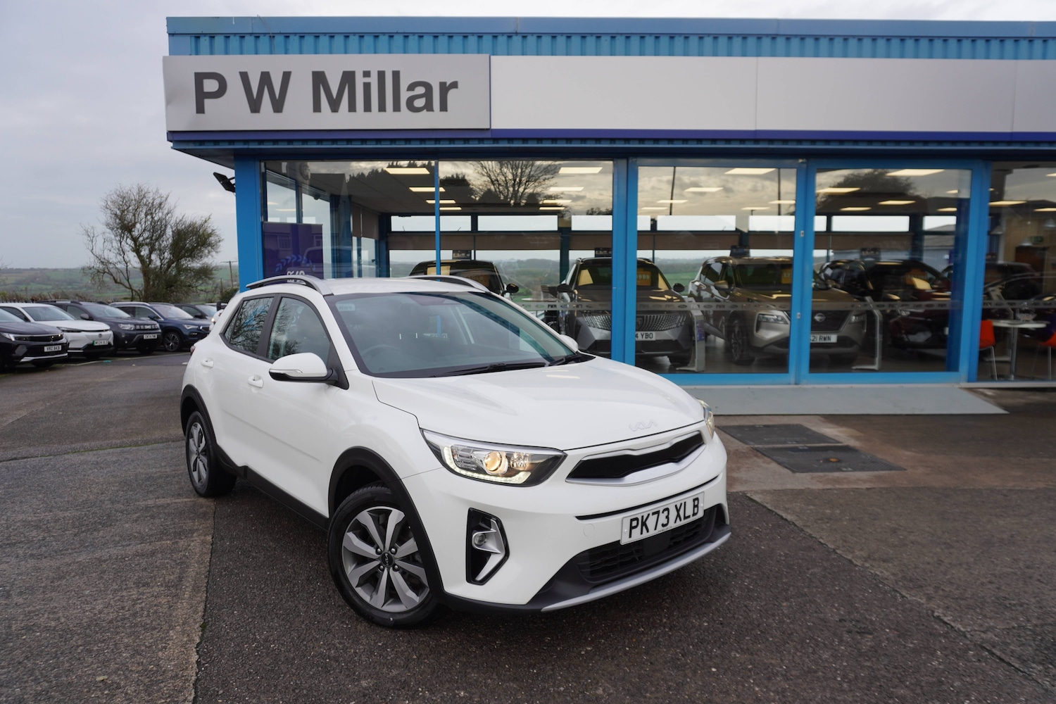 Used Kia Stonic 2023 for sale - 76598606: Photo 1