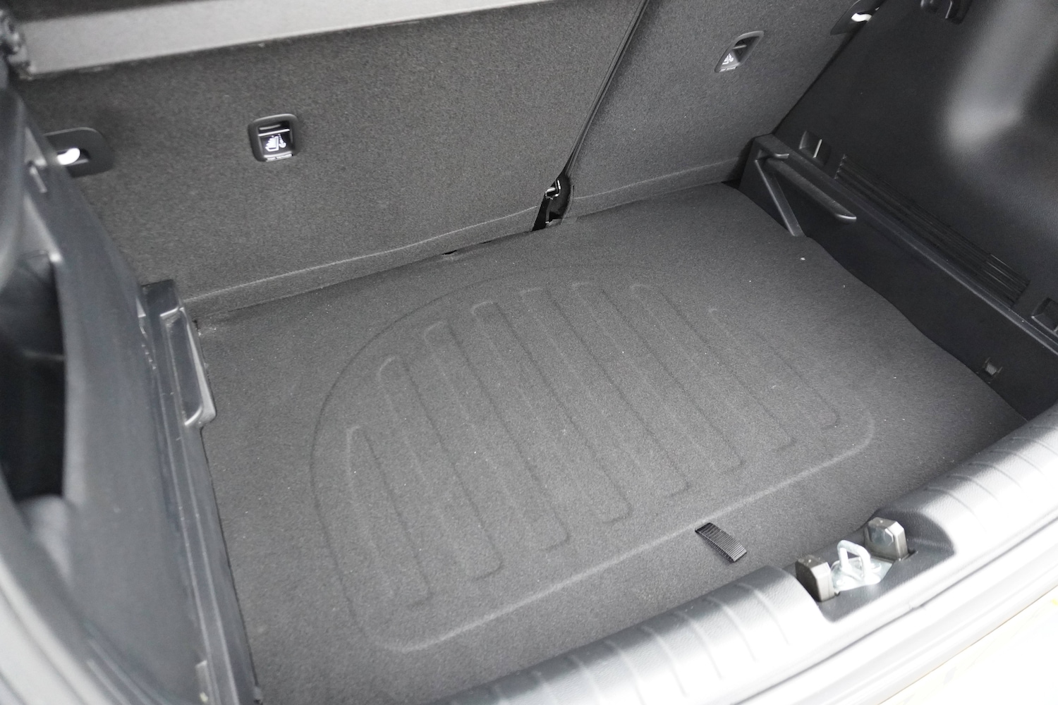 Used Kia Stonic 2023 for sale - 76598606: Photo 13