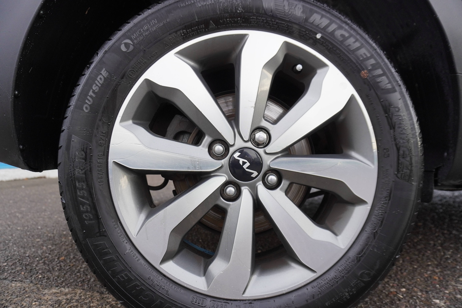 Used Kia Stonic 2023 for sale - 76598606: Photo 17