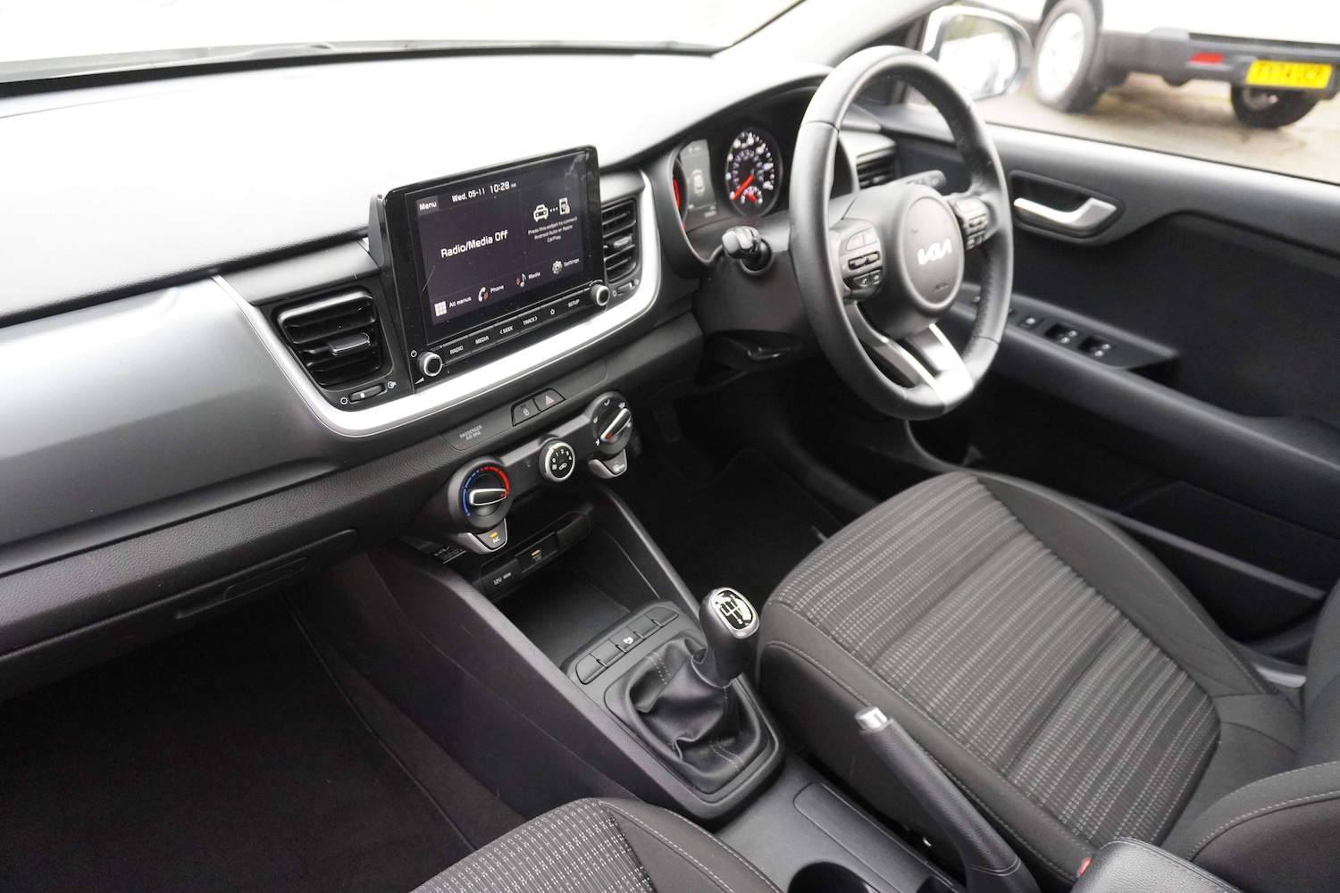 Used Kia Stonic 2023 for sale - 76598606: Photo 20