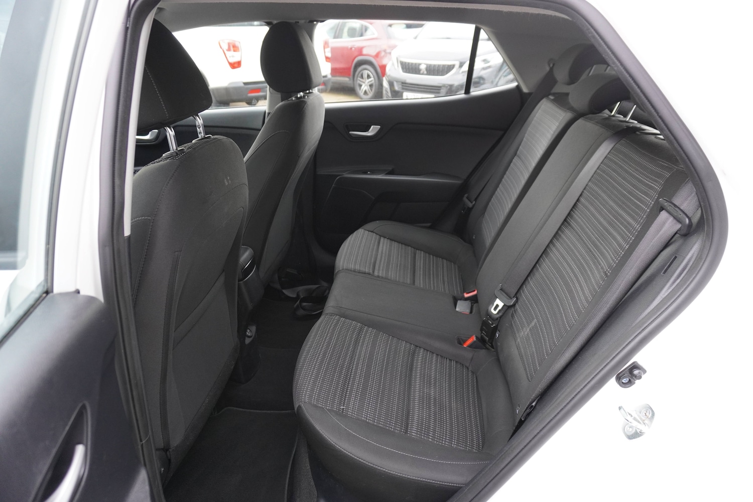 Used Kia Stonic 2023 for sale - 76598606: Photo 25