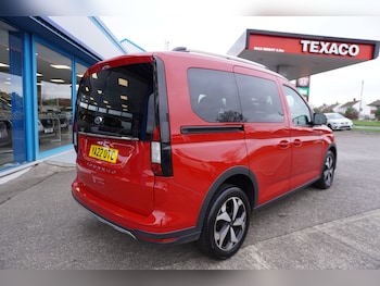 Used Ford Tourneo Connect 2022 for sale - 76598677: Photo