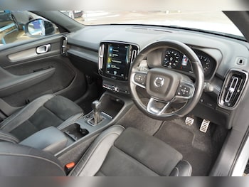 Used Volvo XC40 2020 for sale - 76598638: Photo