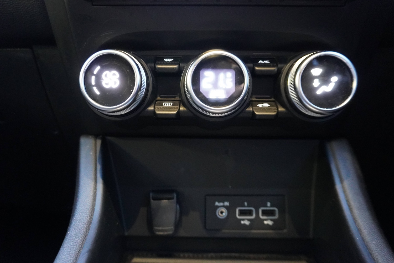 Used Renault Captur 2023 for sale - 76909322: Photo 24