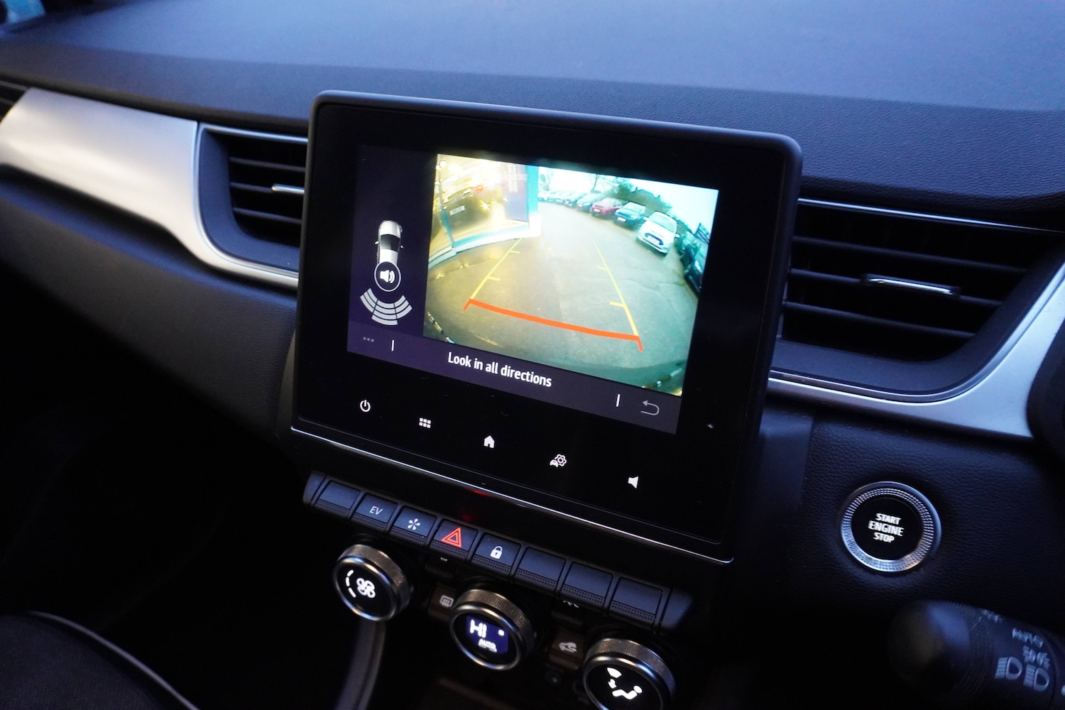 Used Renault Captur 2023 for sale - 76909322: Photo 6