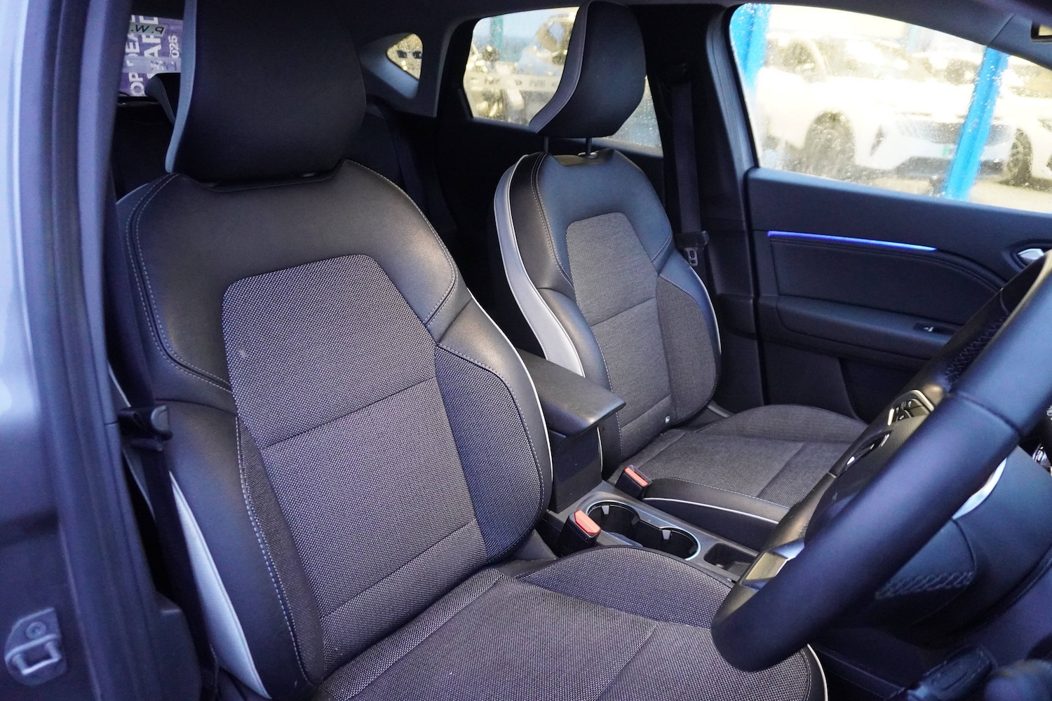 Used Renault Captur 2023 for sale - 76909322: Photo 8