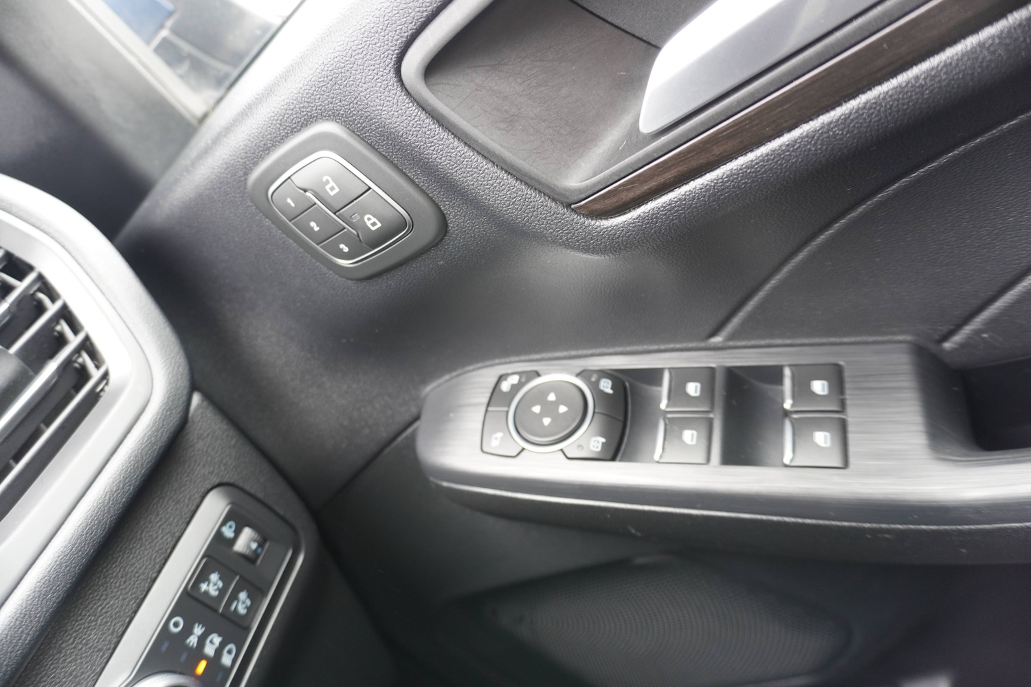 Used Ford Kuga 2021 for sale - 76598671: Photo 30