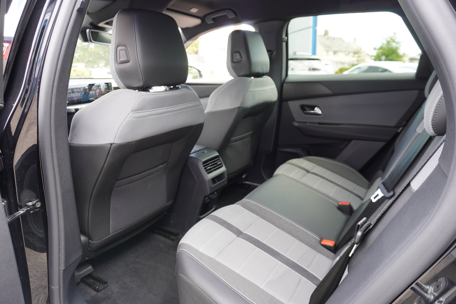 Used Vauxhall Grandland 2025 for sale - 76598624: Photo 11