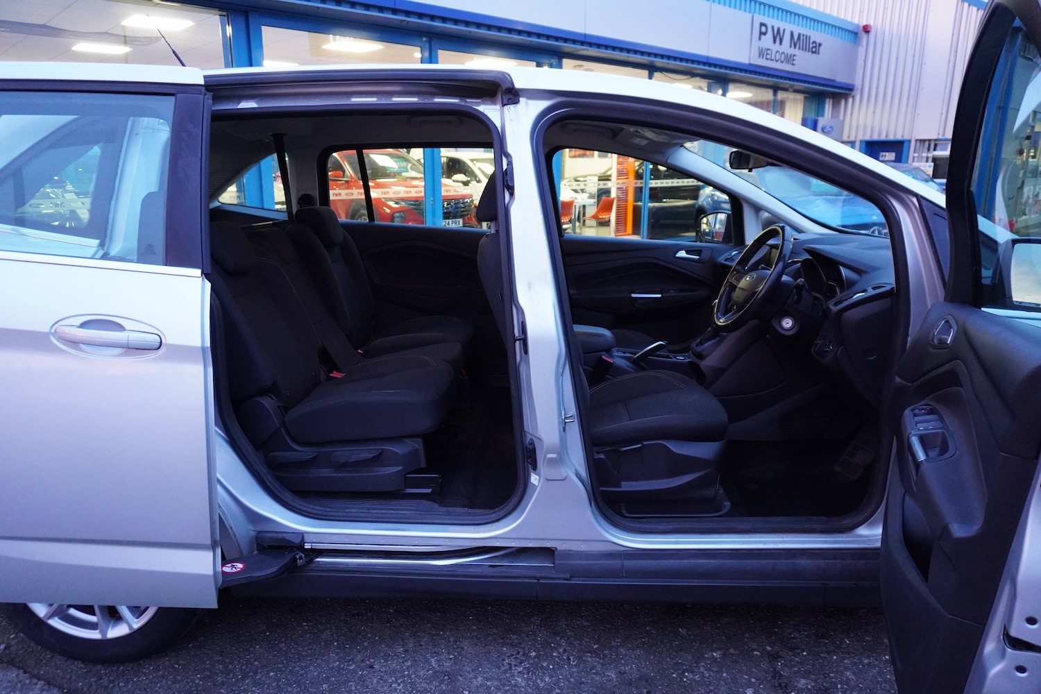 Used Ford Grand C-Max 2016 for sale - 77034546: Photo 8