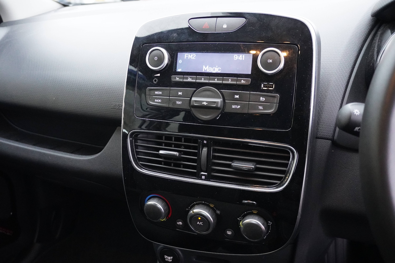 Used Renault Clio 2025 for sale - 76598698: Photo 25