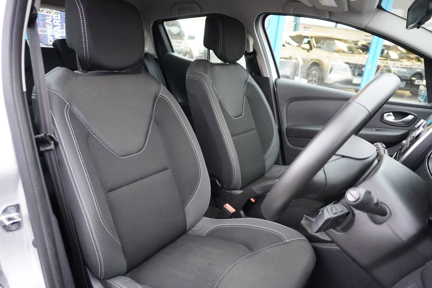 Used Renault Clio 2025 for sale - 76598698: Photo 8