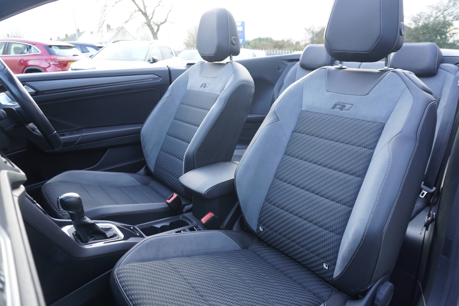 Used Volkswagen T-Roc 2021 for sale - 76763386: Photo 10