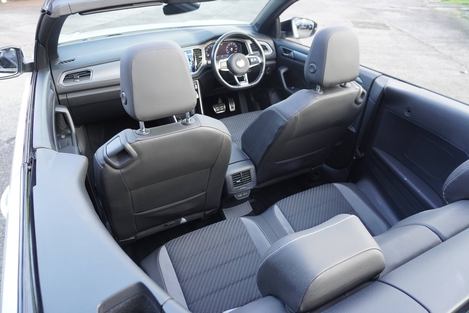 Used Volkswagen T-Roc 2021 for sale - 76763386: Photo 24