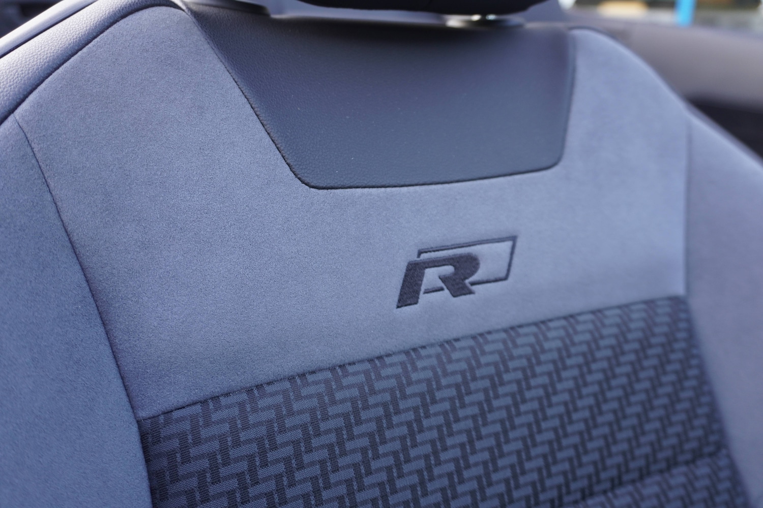 Used Volkswagen T-Roc 2021 for sale - 76763386: Photo 8