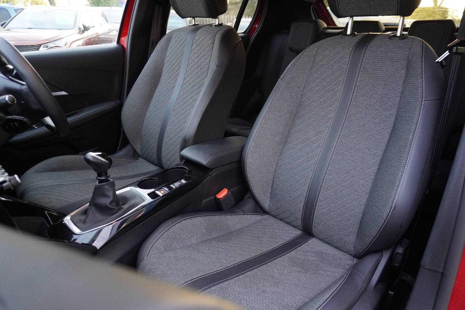 Used Peugeot 208 2024 for sale - 76598651: Photo 9