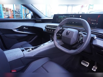 Used Peugeot 3008 2024 for sale - 76879636: Photo